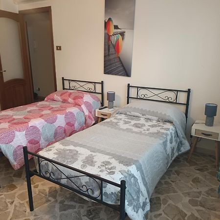 New Dawn Apartment, Appartamento Turistico, Casa Per Vacanza, Tre Camere Indipendenti Catania Ngoại thất bức ảnh