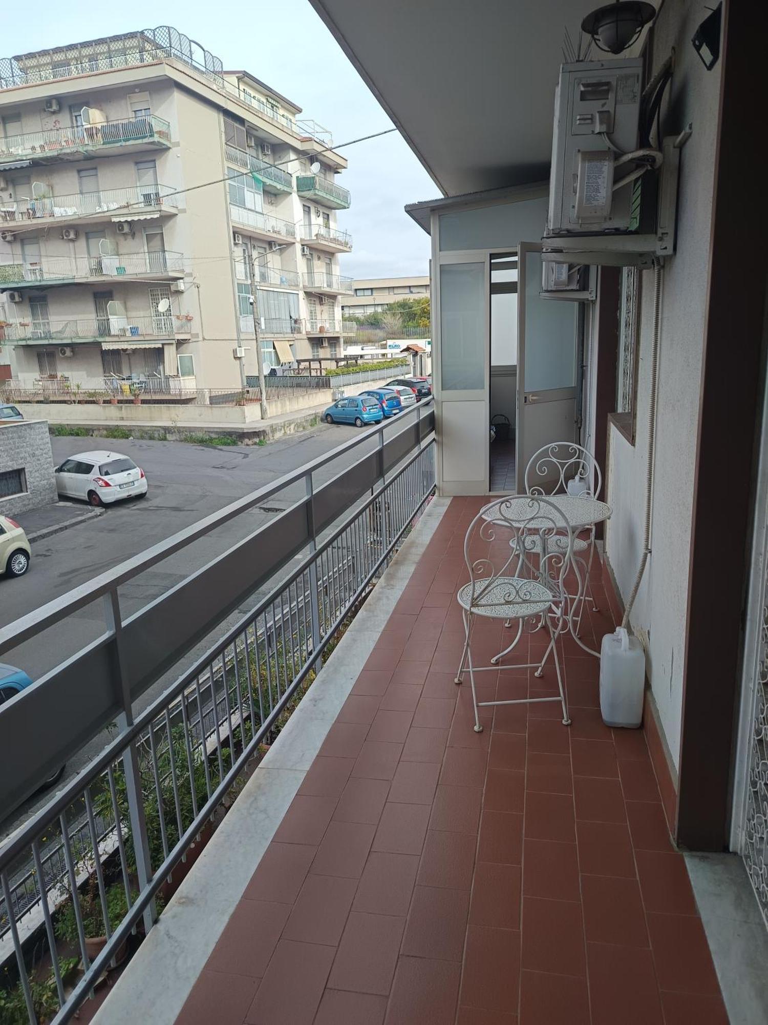 New Dawn Apartment, Appartamento Turistico, Casa Per Vacanza, Tre Camere Indipendenti Catania Ngoại thất bức ảnh